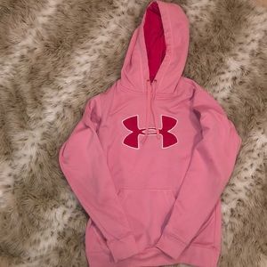 Cozy Under Armour Sweatshirt! size: Small